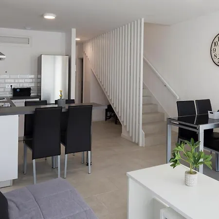 Apartment Casa Reina *